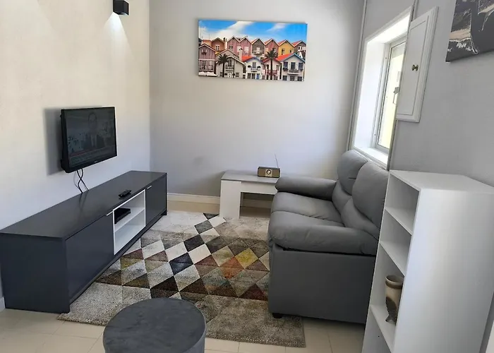 House For 4 By The Sea *